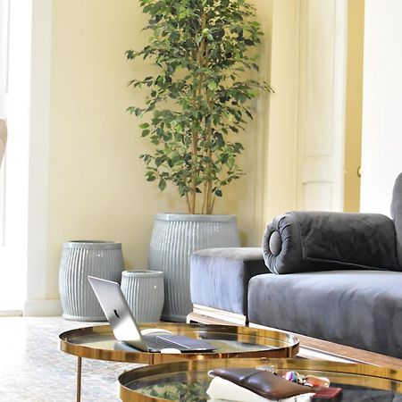 Grand Arcanum Apartment 2 - Comfortable And Elegant セングレア エクステリア 写真