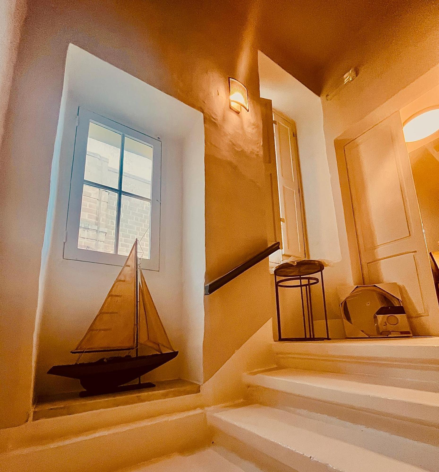 Grand Arcanum Apartment 2 - Comfortable And Elegant セングレア エクステリア 写真