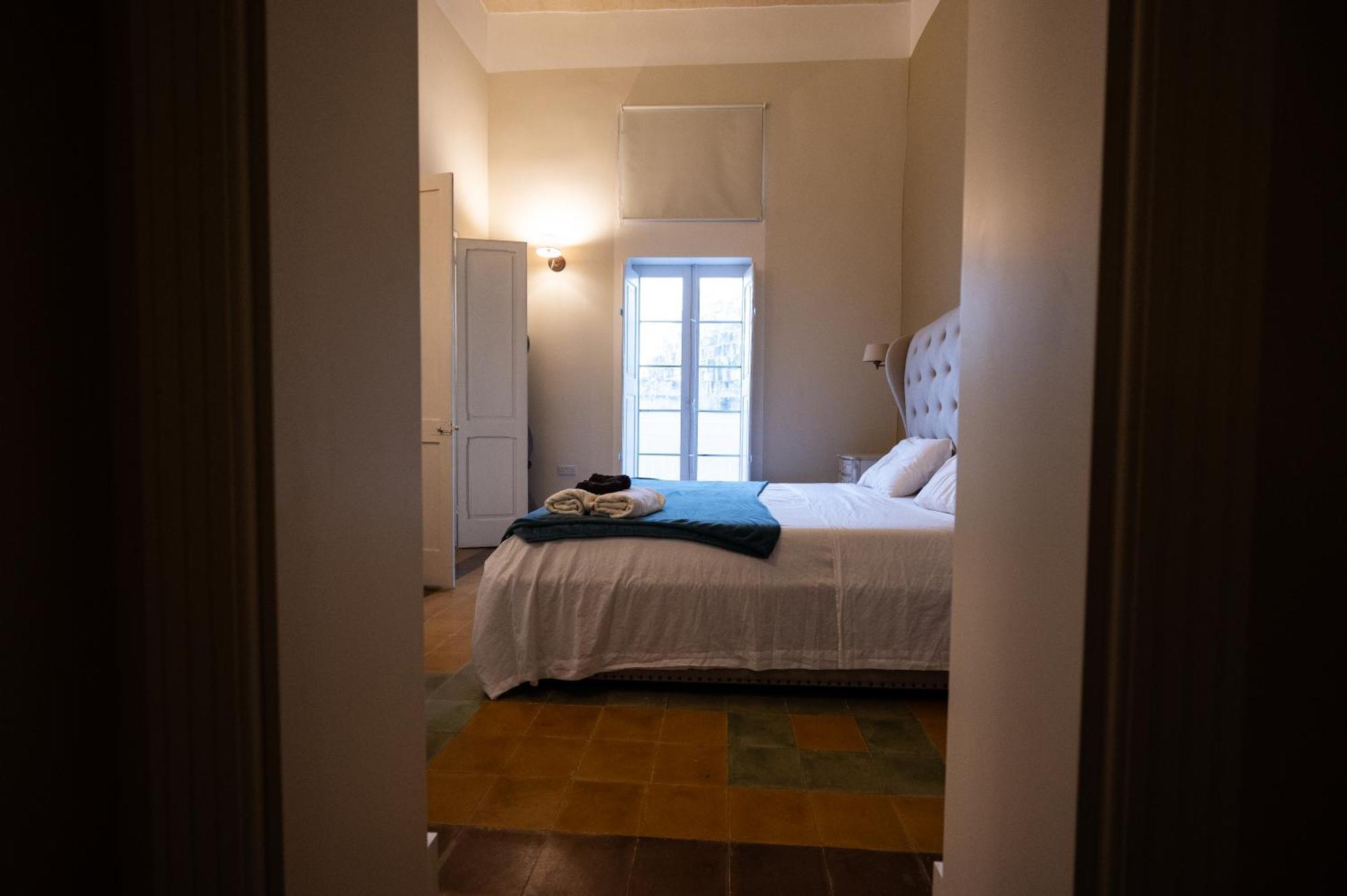 Grand Arcanum Apartment 2 - Comfortable And Elegant セングレア エクステリア 写真